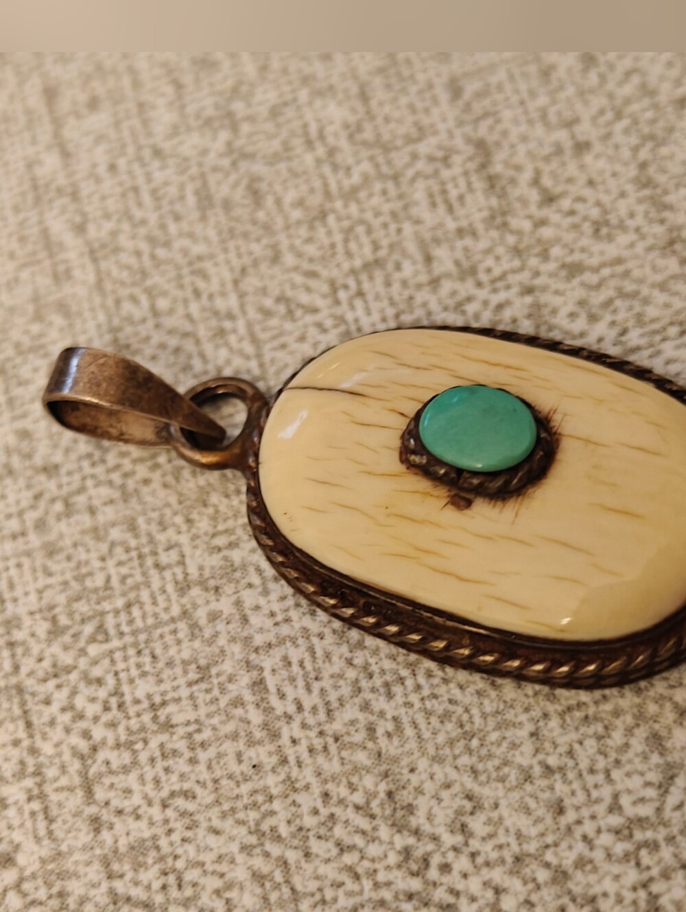 Old Southwestern Native American pendant - Picture 8 of 10